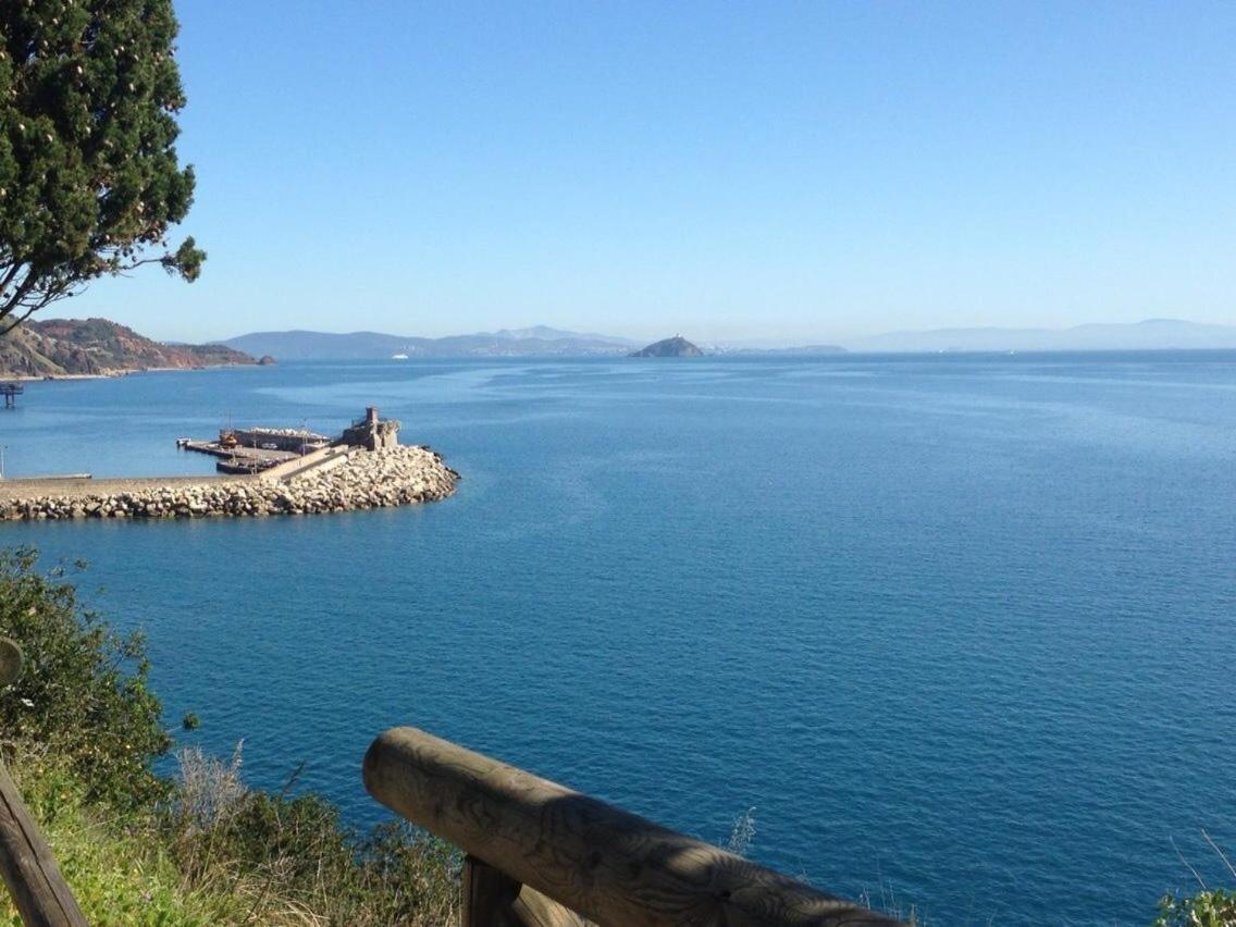 Appartamenti Estivi Anna E Pino Rio Marina Exterior foto